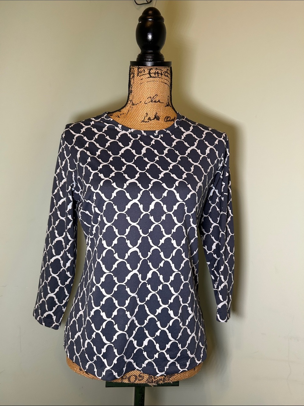 J McLaughlin Catalina Cloth Navy Blue Geometric Wave Pattern 3/4 Sleeve Top M
